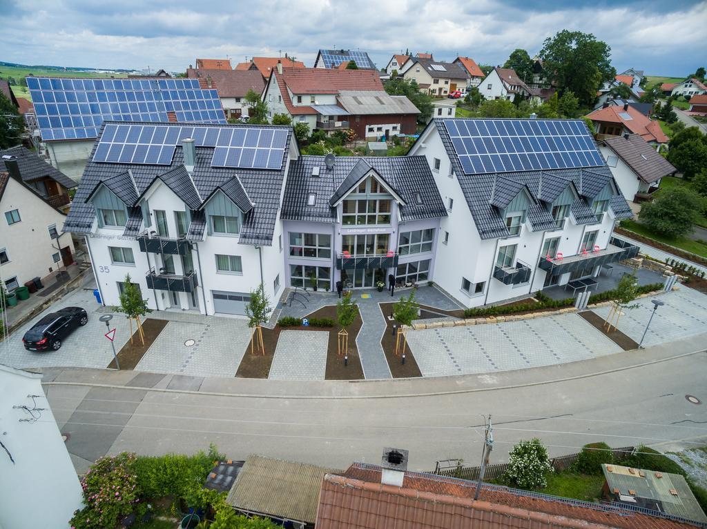 Leidringer Gaestehaus Gmbh Rosenfeld Exterior foto